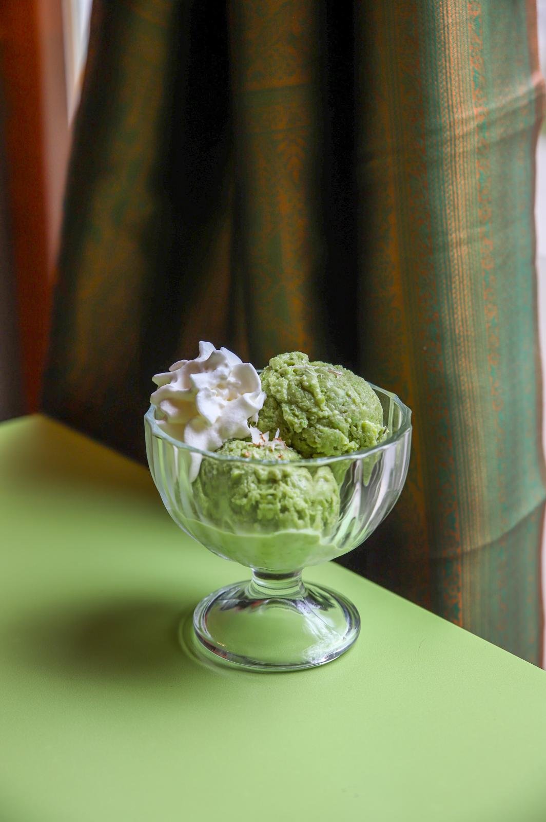 Kulfi (Pistachio / Mango)